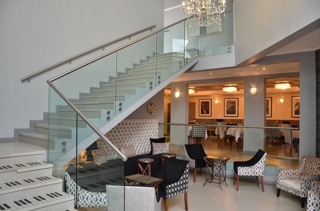 Blue Diamond Boutique Hotel Претория Экстерьер фото