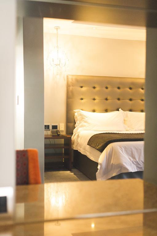 Blue Diamond Boutique Hotel Претория Экстерьер фото