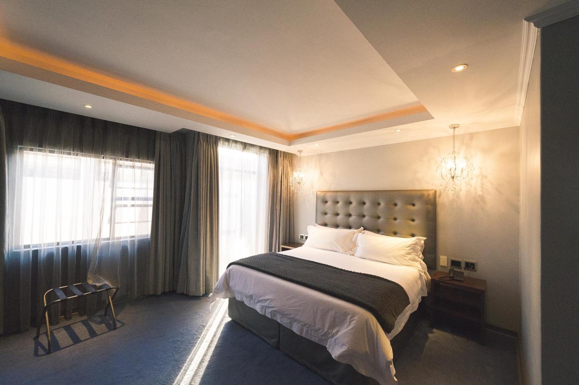 Blue Diamond Boutique Hotel Претория Экстерьер фото