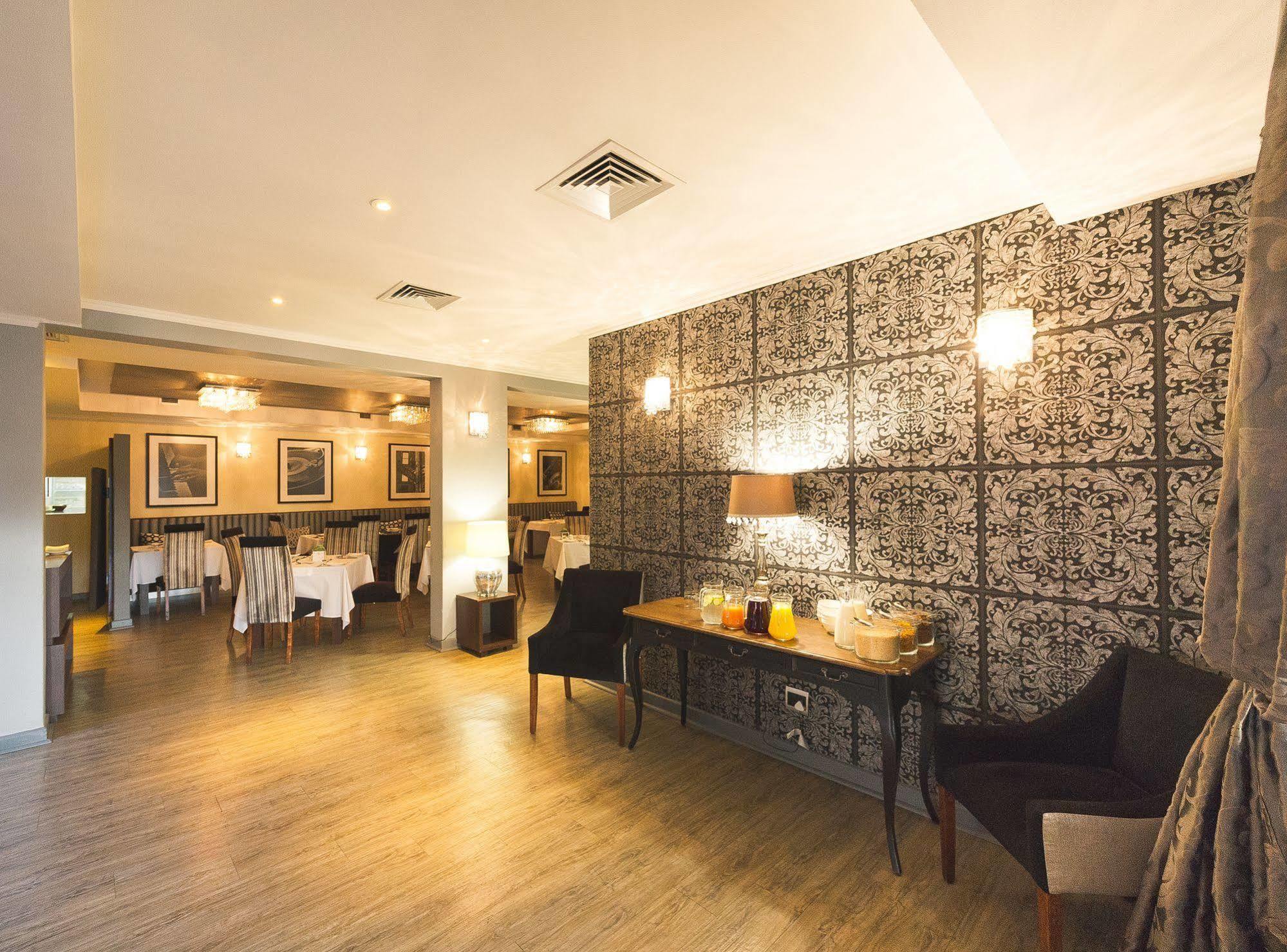 Blue Diamond Boutique Hotel Претория Экстерьер фото