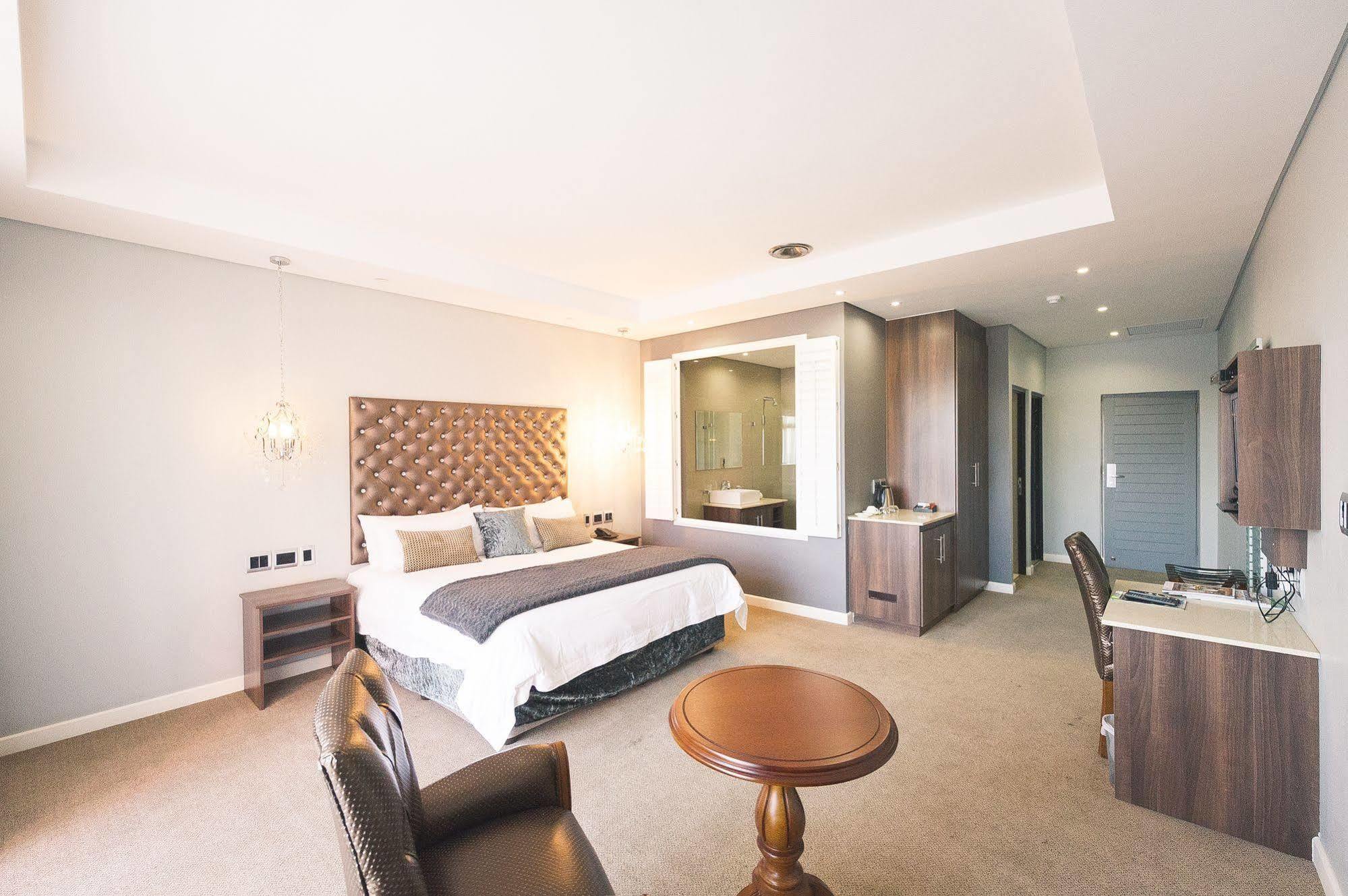 Blue Diamond Boutique Hotel Претория Экстерьер фото