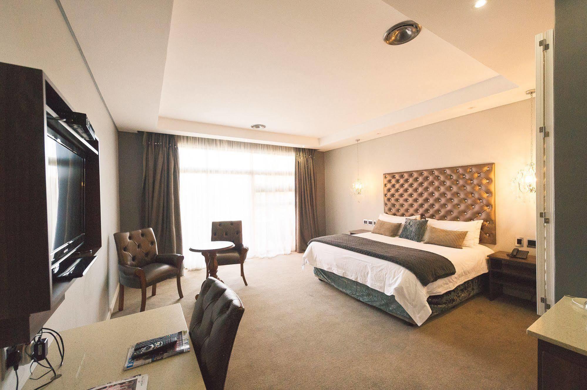 Blue Diamond Boutique Hotel Претория Экстерьер фото